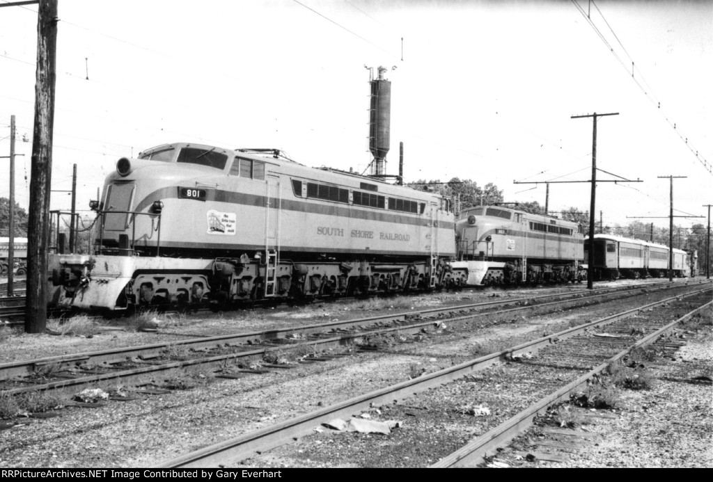 CSS 2-D-D-2 #801 & 803 - Chicago, South Shore & South Bend